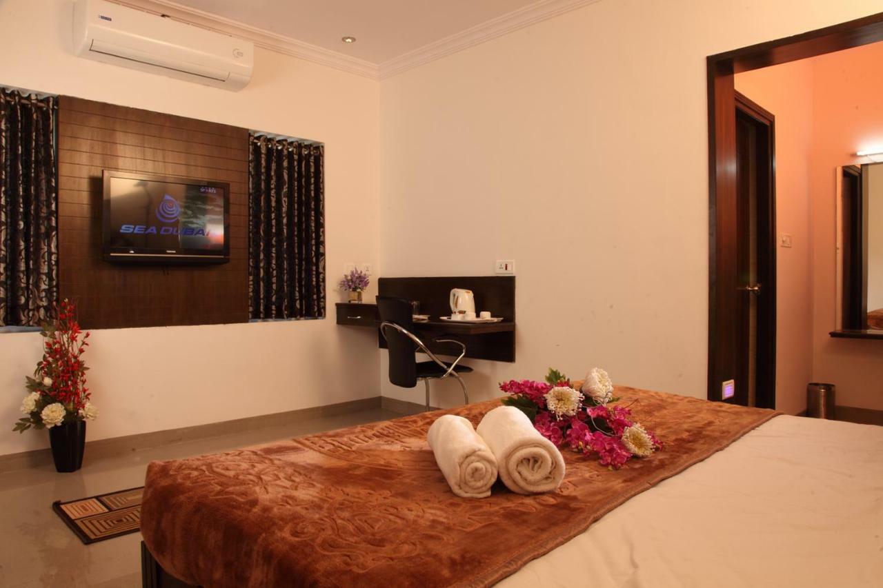 Hotel Vinay Residency Sindhnur Esterno foto